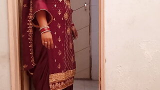 Punjabi bhabhi wants bihari's dick in her pussy when he is pissing in the bathroom 